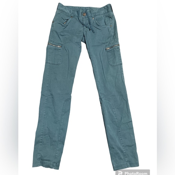Athleta Pants - Athleta cargo pants size 4